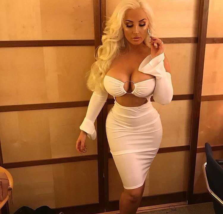 Big tits white blonde Glamour Huge Boobed Blonde Ready For Naughty Party