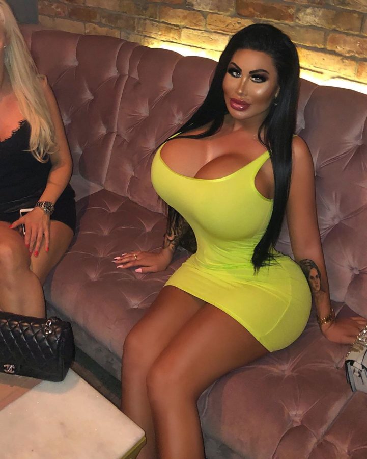 Big tit party bimbo Paris Herms