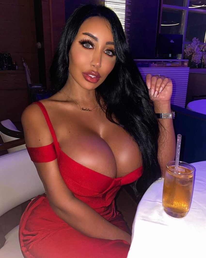 Sexy Latina Huge Tits